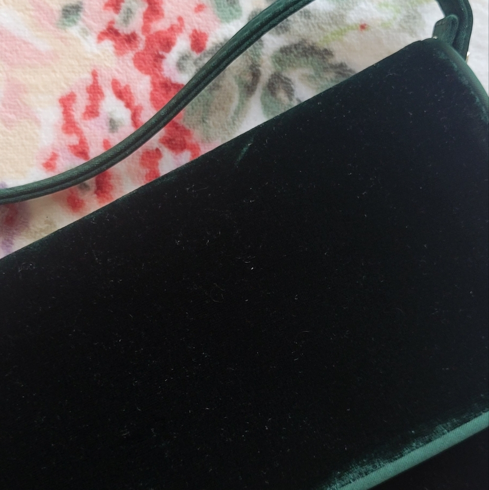 New Florence convertible clutch in velvet - Picture 4 of 12
